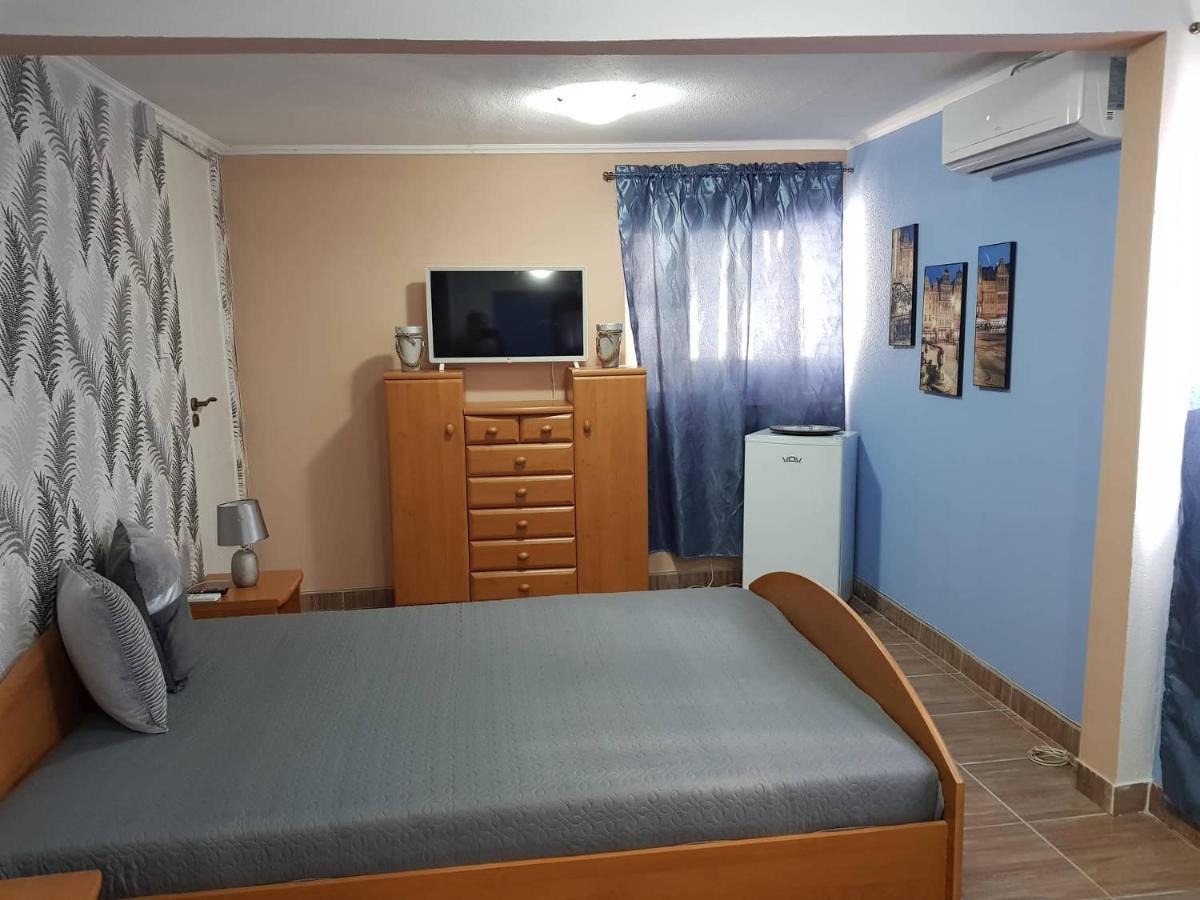 Bed & Breakfast Airport16 Vecses